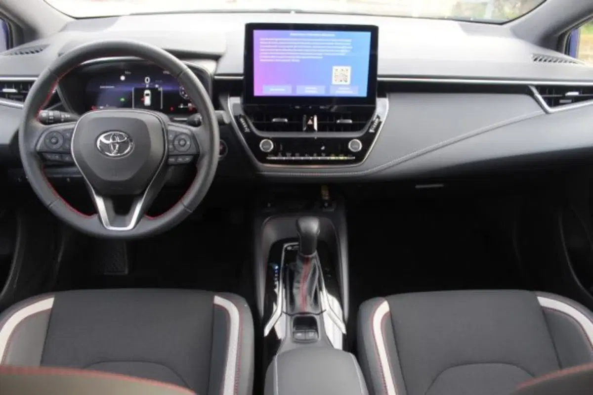 Toyota Corolla Touring Sports usata a Roma (13)