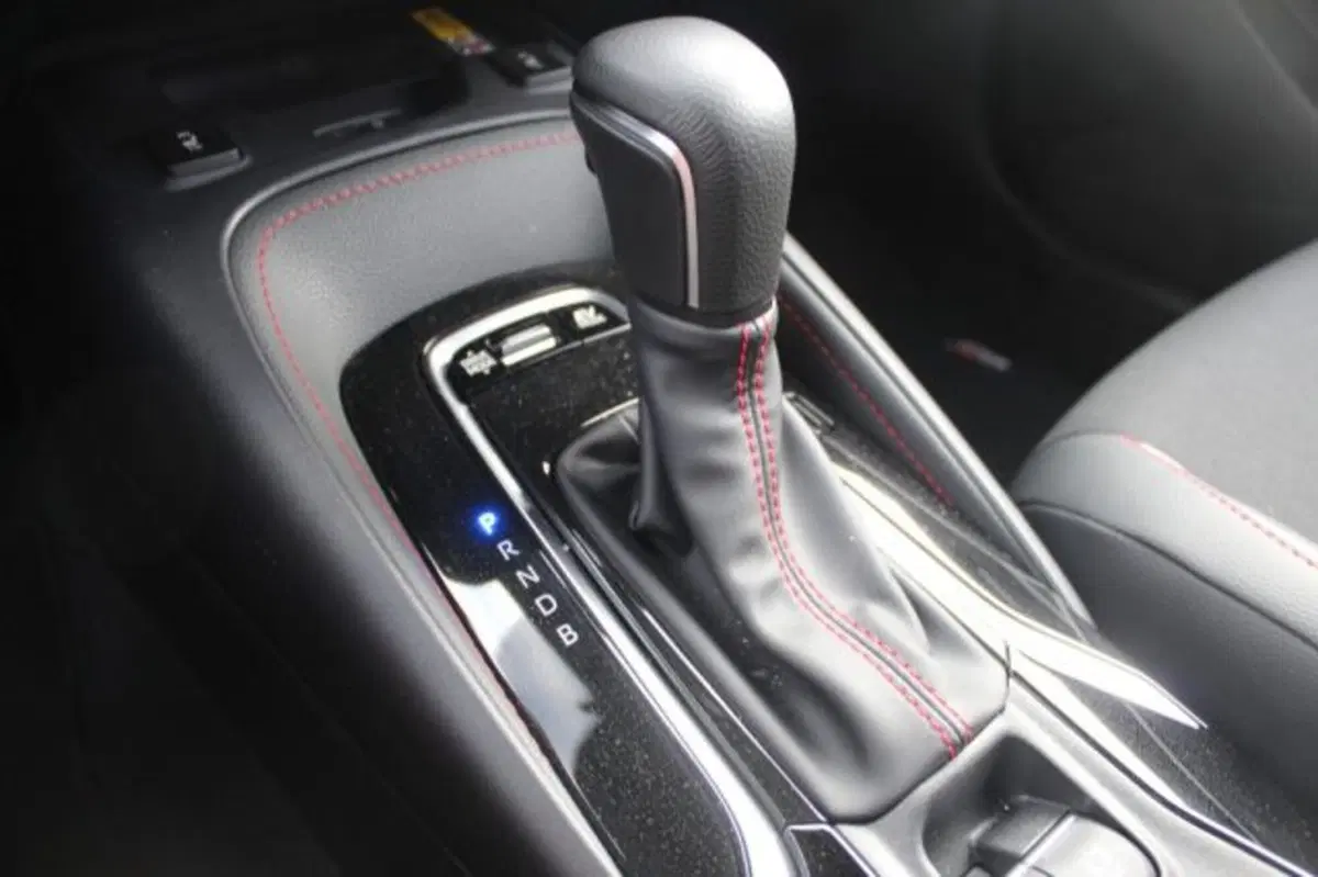 Toyota Corolla Touring Sports usata a Roma (16)