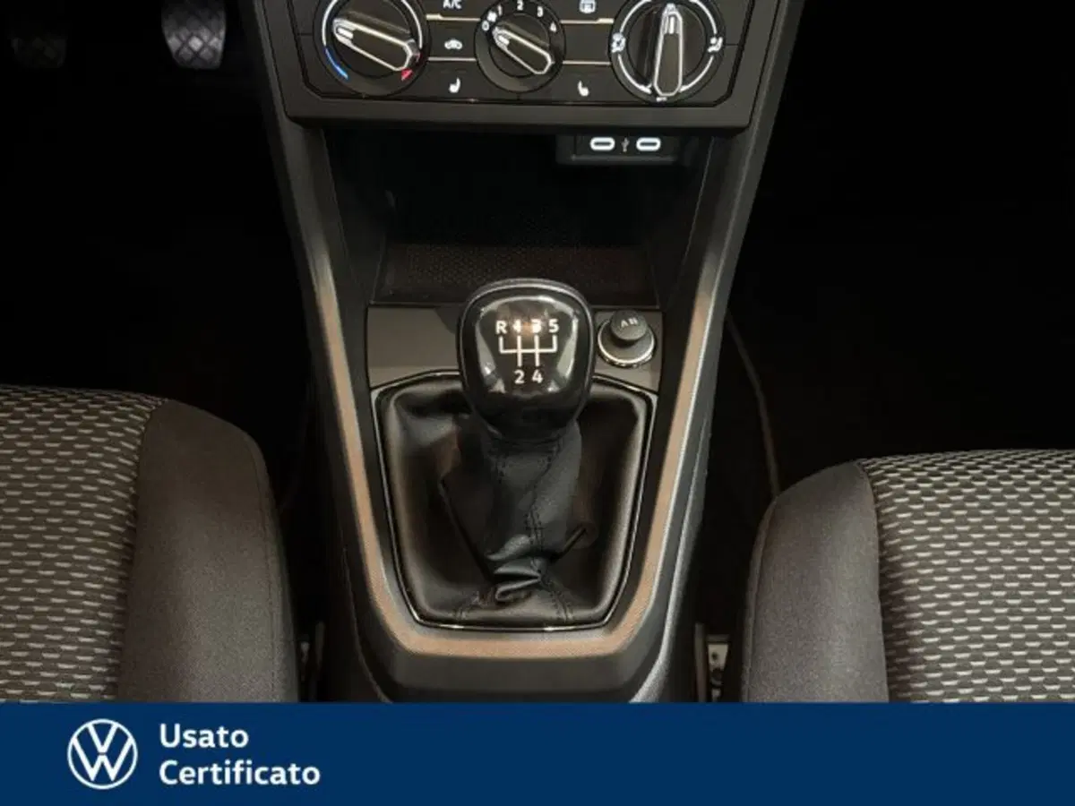 Volkswagen T-Cross usata a Vicenza (11)