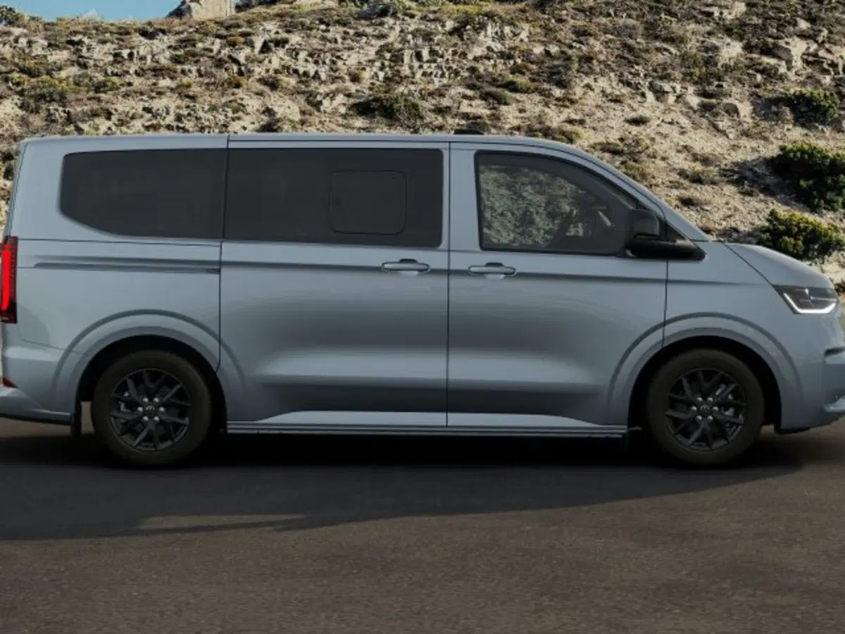 Volkswagen Veicoli Commerciali Caravelle nuova a Vicenza (6)