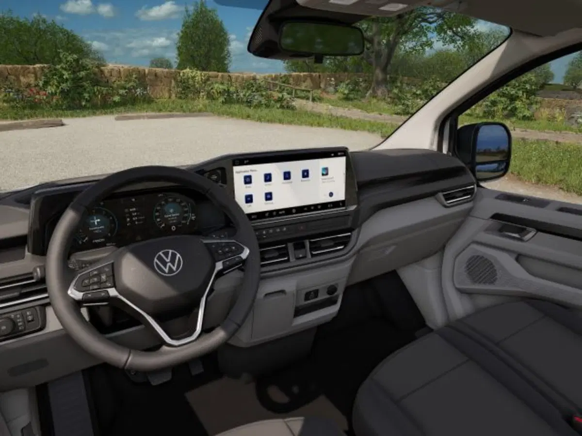 Volkswagen Veicoli Commerciali Caravelle nuova a Vicenza (9)