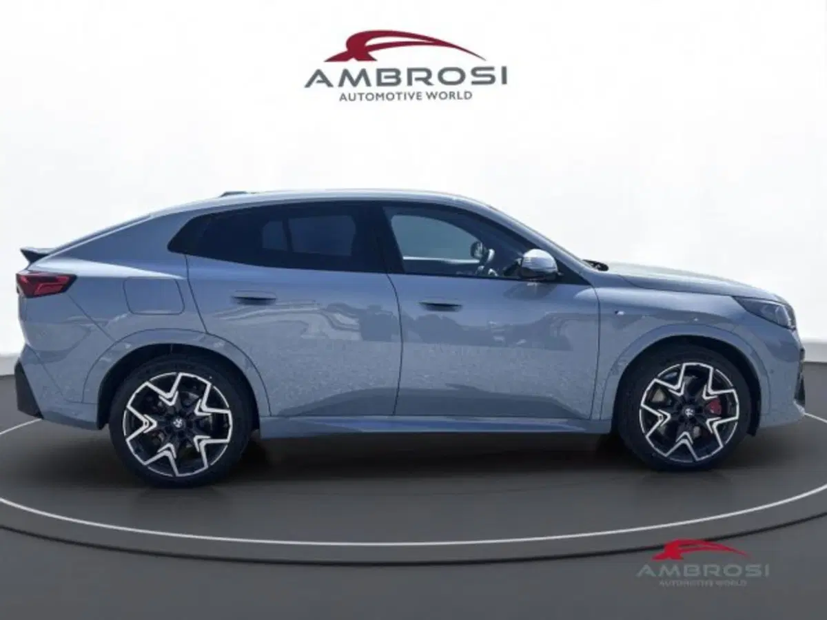 BMW X2 nuova a Perugia (5)