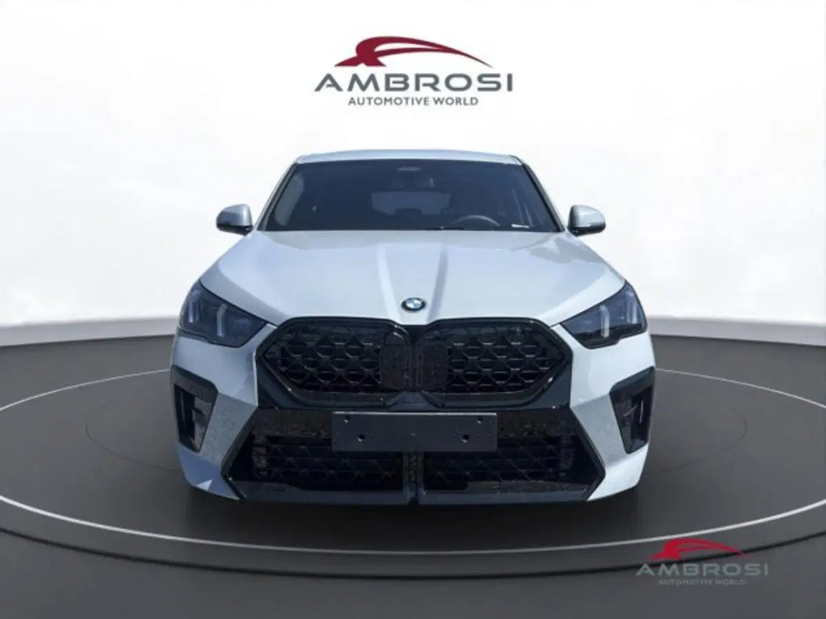 BMW X2 nuova a Perugia (7)