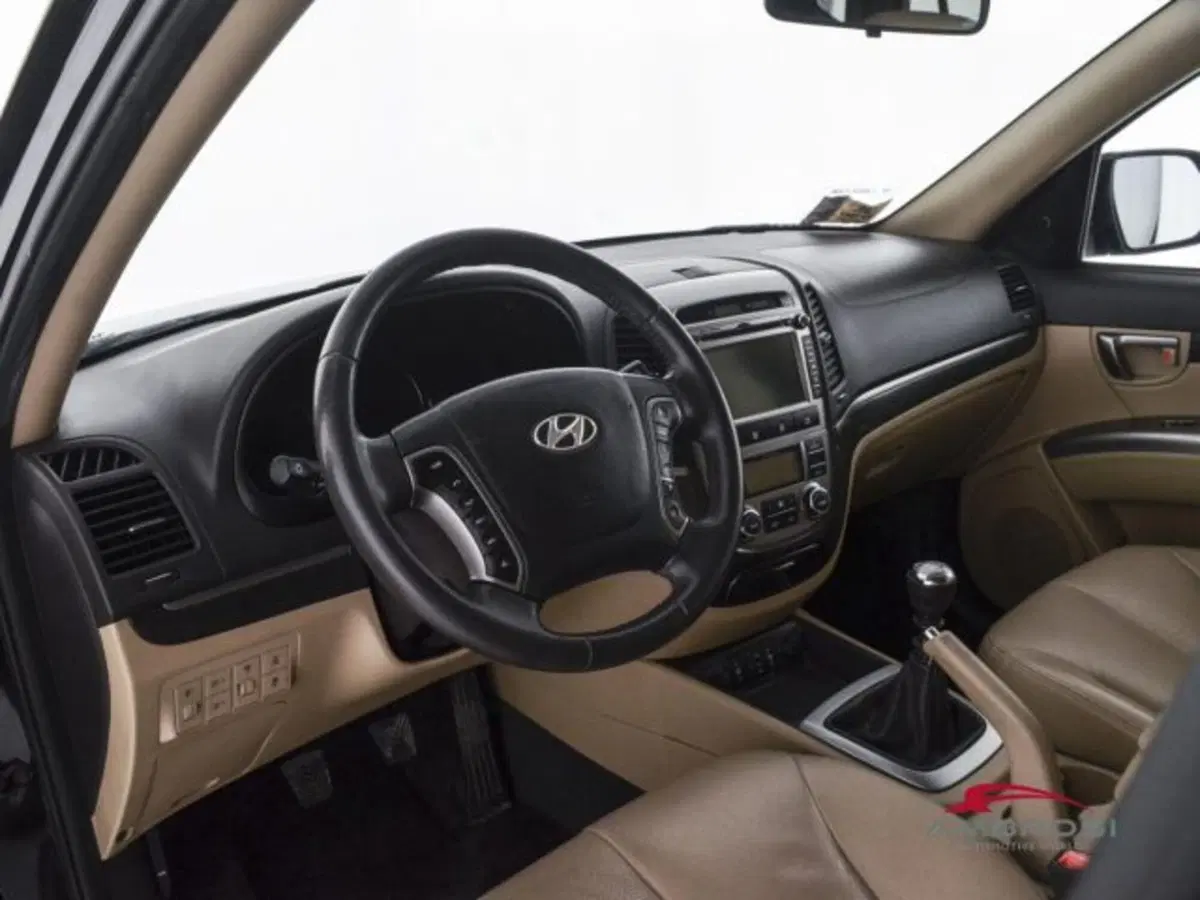 Hyundai Santa Fe usata a Perugia (8)