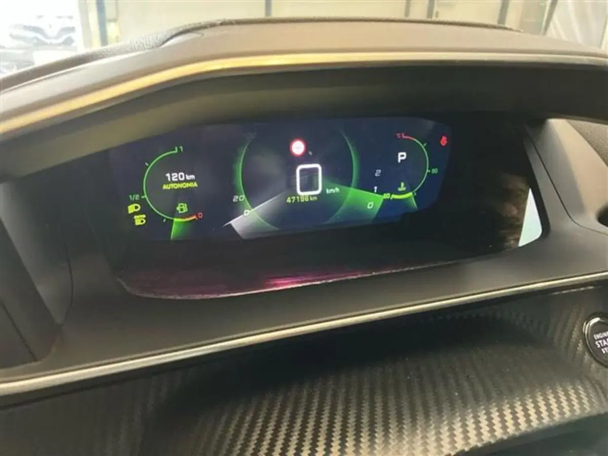 Peugeot 208 usata a Como (15)