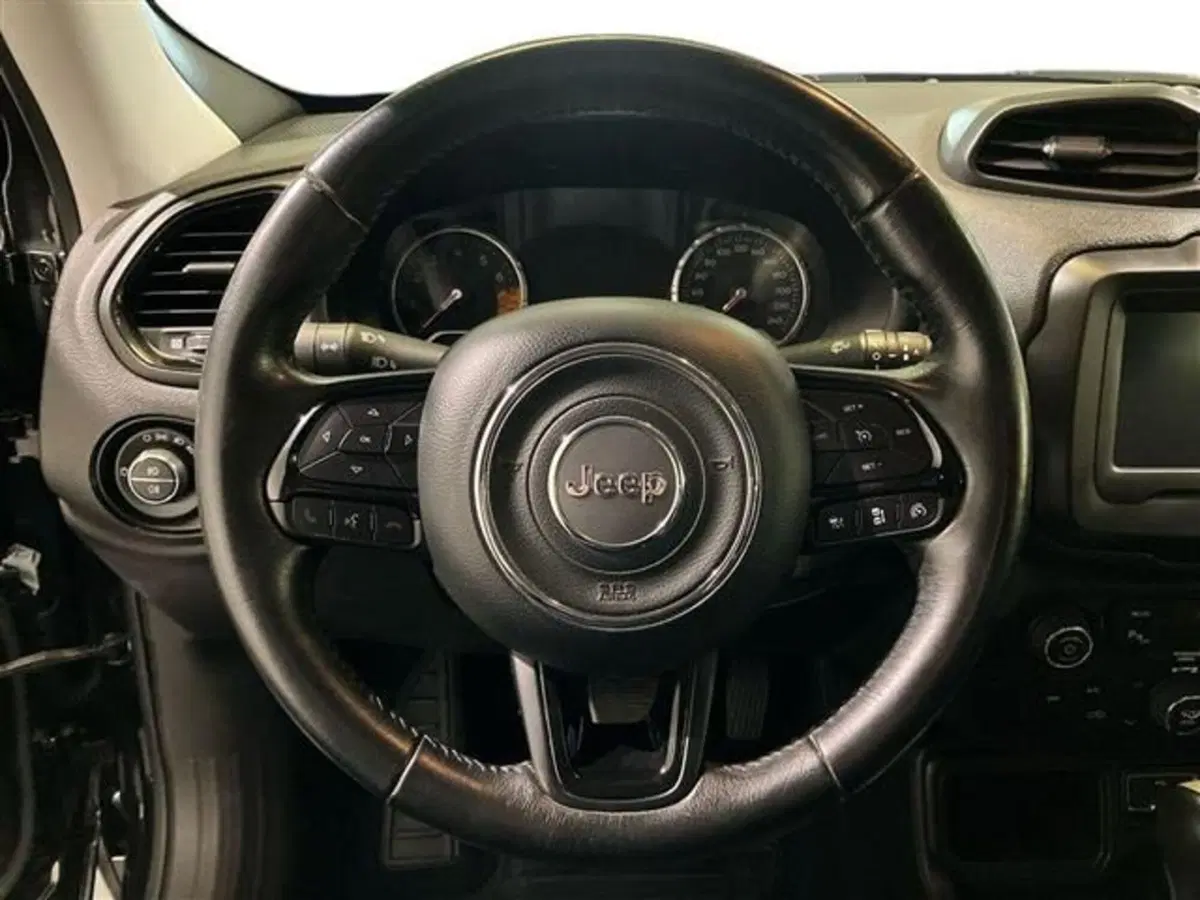 Jeep Renegade usata a Como (18)