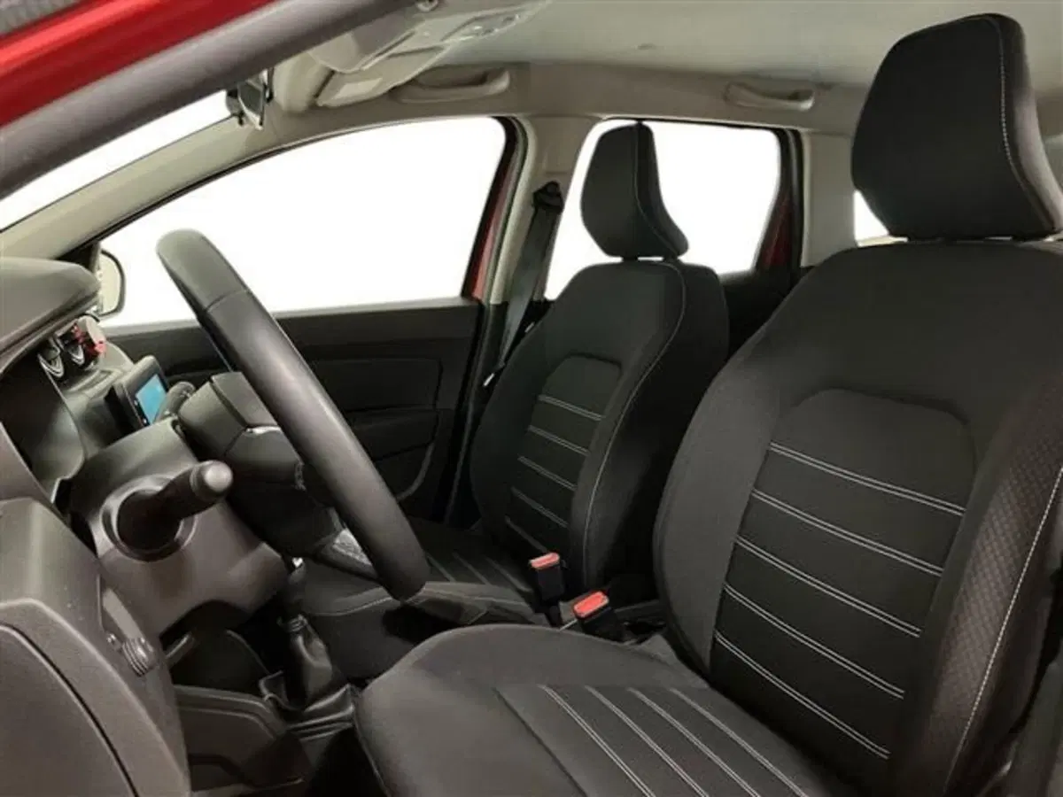 Dacia Duster usata a Como (10)