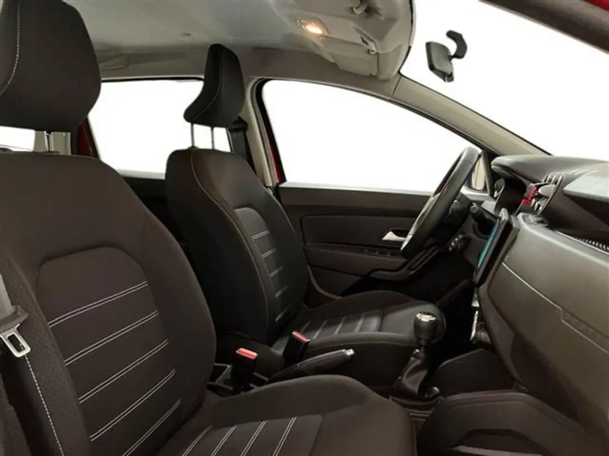 Dacia Duster usata a Como (11)