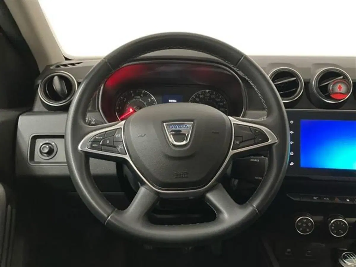 Dacia Duster usata a Como (16)