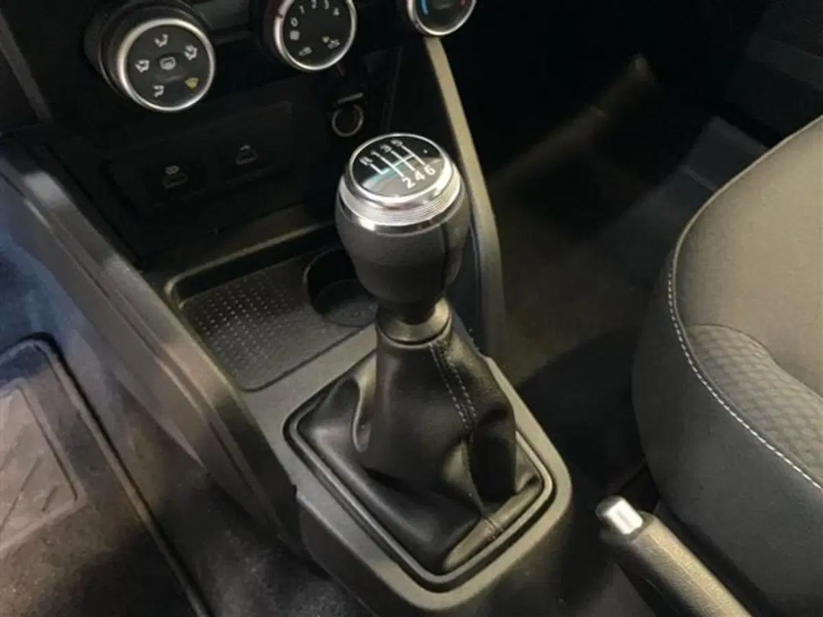 Dacia Duster usata a Como (19)
