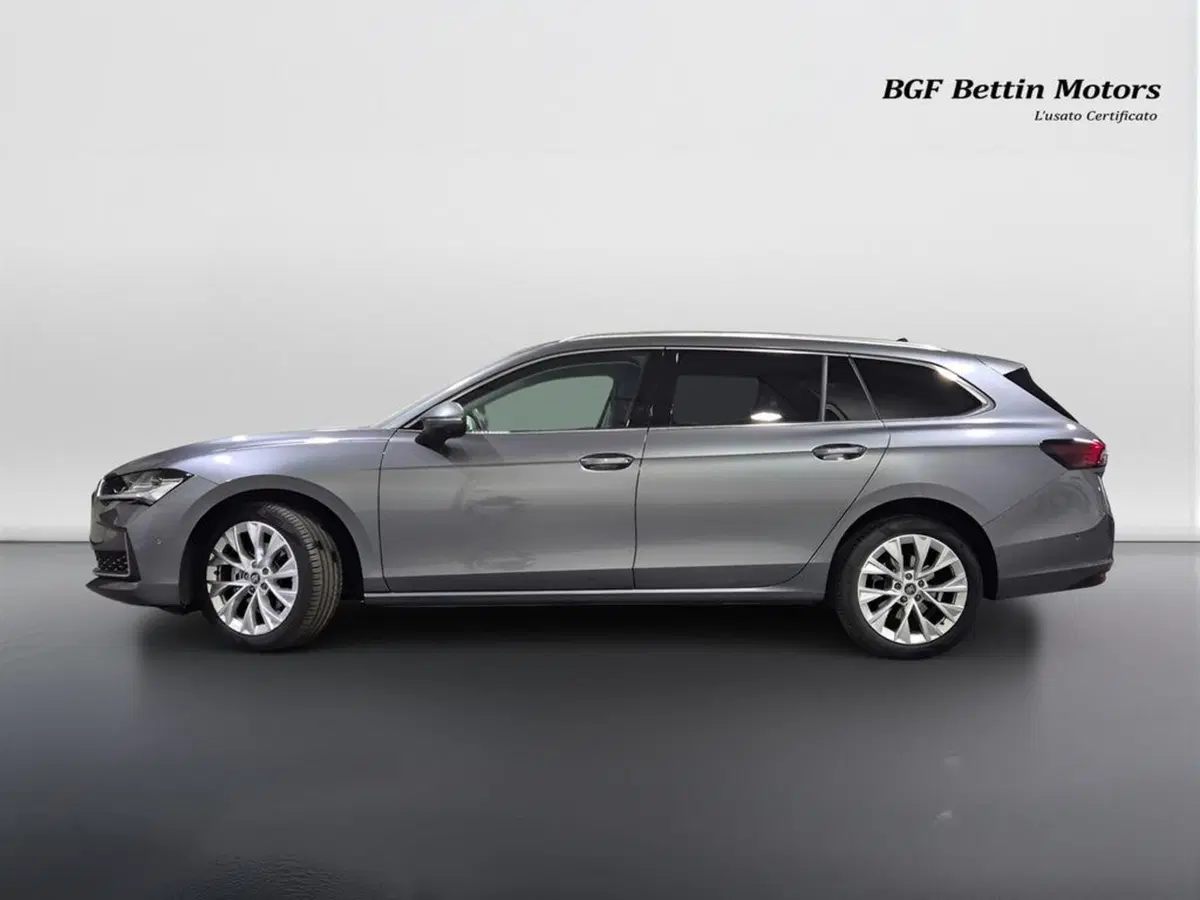 Skoda Superb Station Wagon usata a Padova (2)