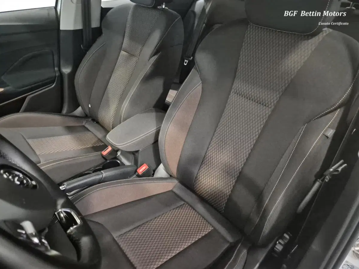 Skoda Fabia usata a Padova (12)