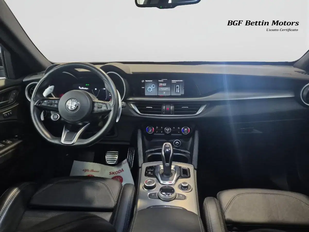 Alfa Romeo Stelvio usata a Padova (11)