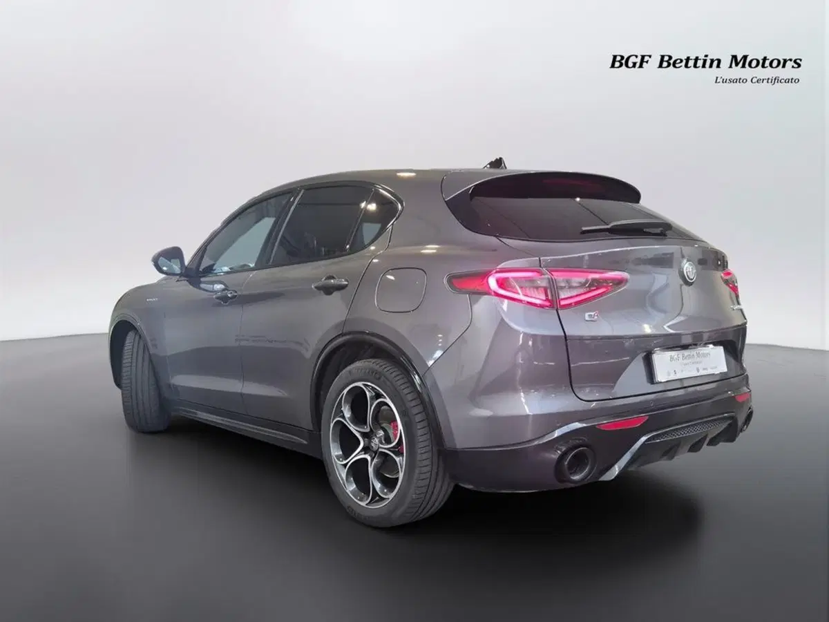Alfa Romeo Stelvio usata a Padova (3)