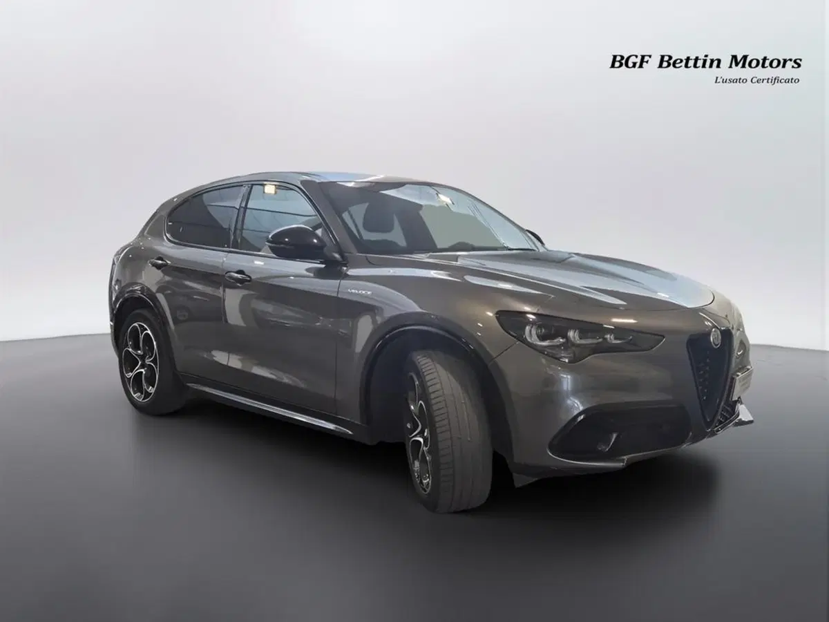 Alfa Romeo Stelvio usata a Padova (6)