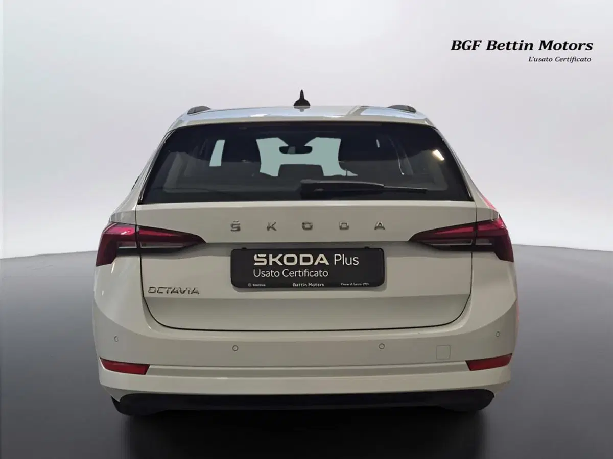 Skoda Octavia Station Wagon usata a Padova (8)