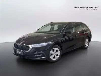 Skoda Octavia Station Wagon 2.0 TDI EVO SCR DSG Wagon Executive del 2022 usata a Piove di Sacco