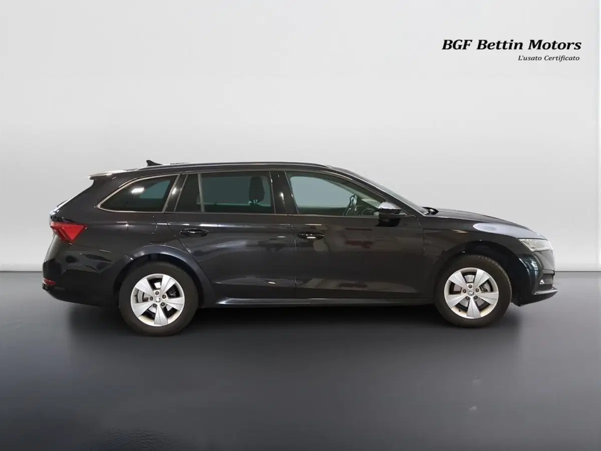 Skoda Octavia Station Wagon usata a Padova (5)
