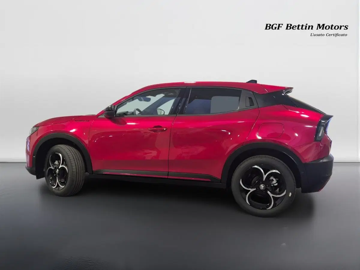 Alfa Romeo Junior nuova a Padova (2)
