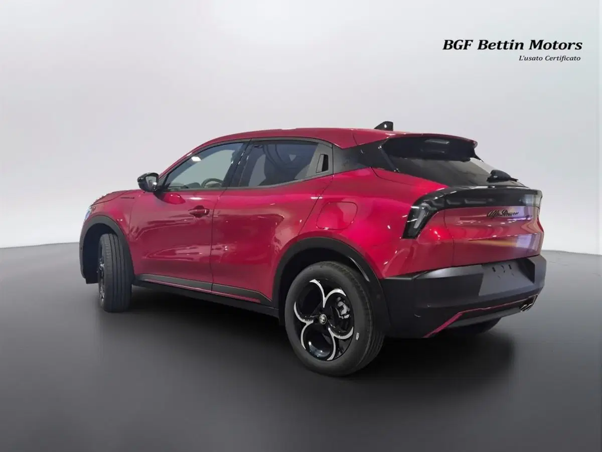 Alfa Romeo Junior nuova a Padova (3)