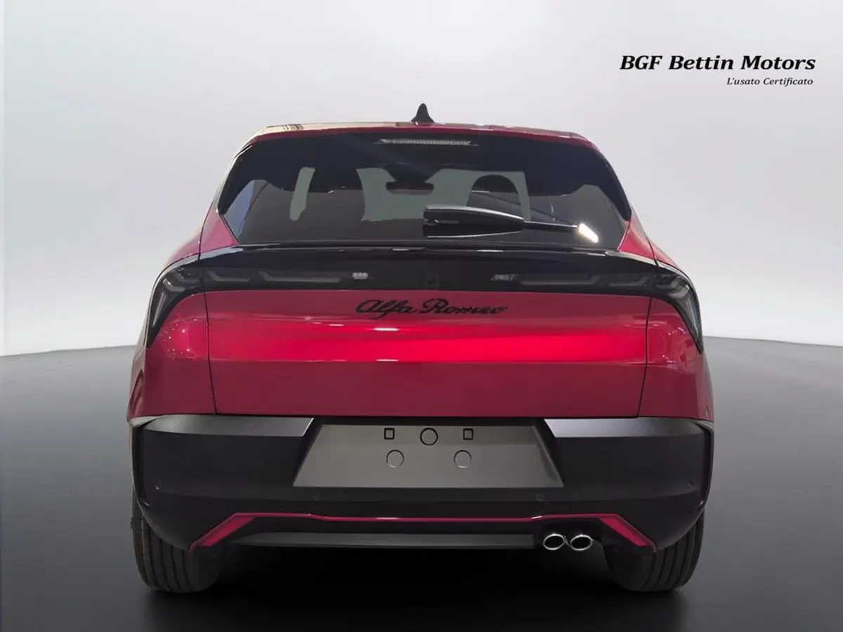 Alfa Romeo Junior nuova a Padova (8)