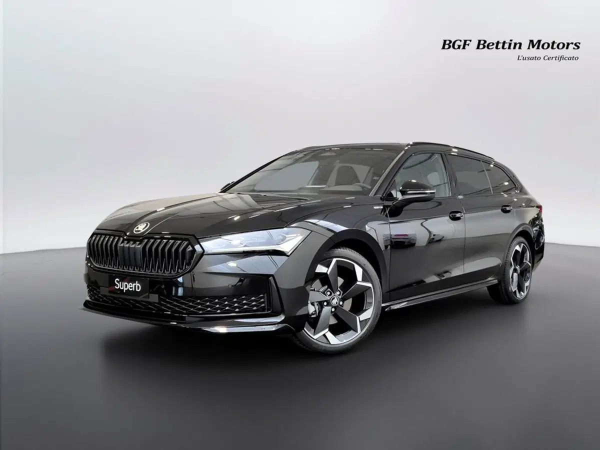 Skoda Superb Station Wagon nuova a Padova