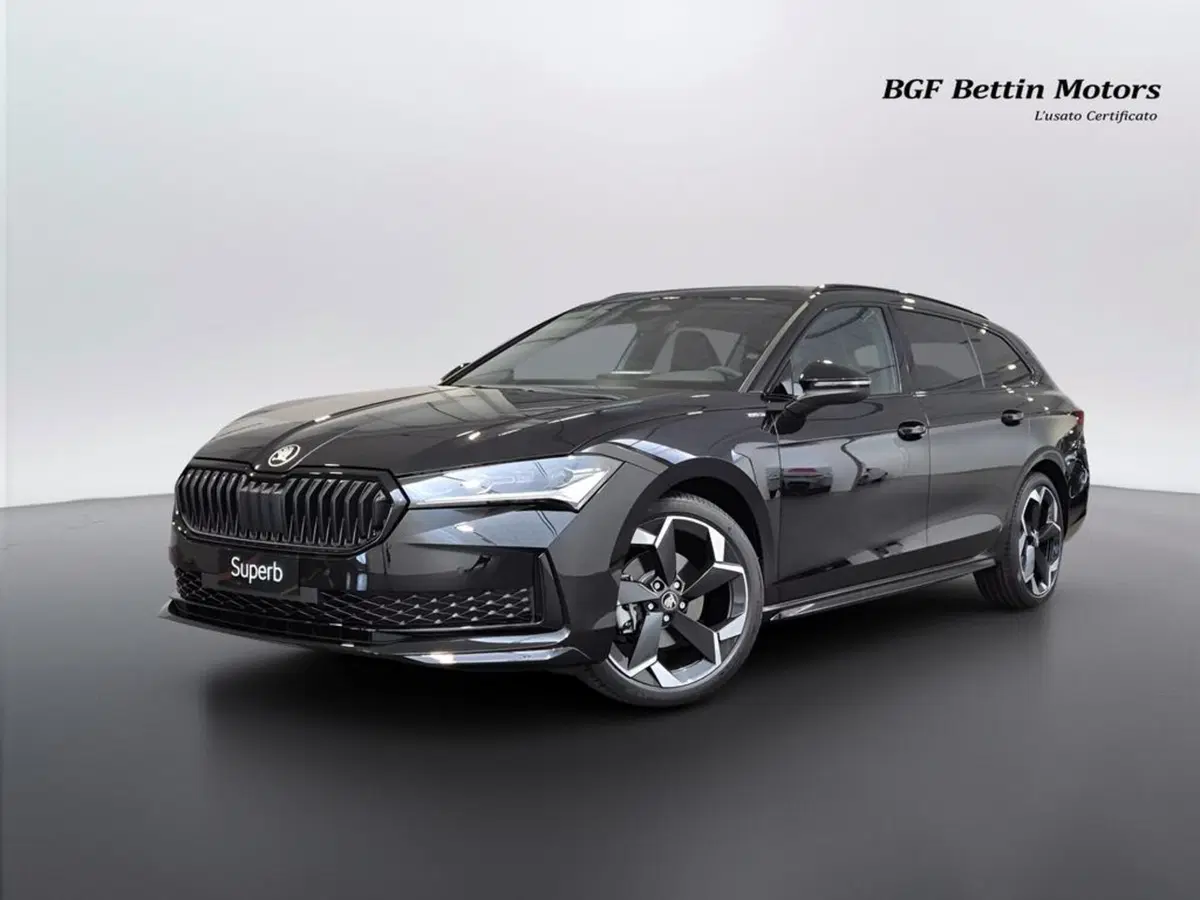 Skoda Superb Station Wagon nuova a Padova