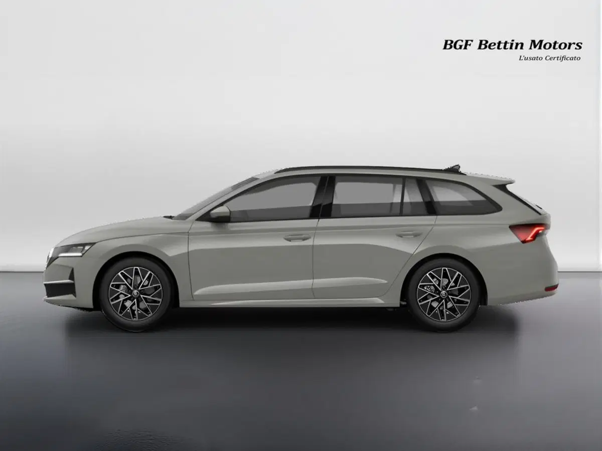 Skoda Octavia Station Wagon nuova a Padova (3)