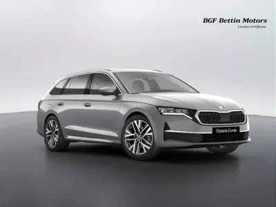 Skoda Octavia Station Wagon 2.0 tdi Style 150cv dsg nuova a Piove di Sacco
