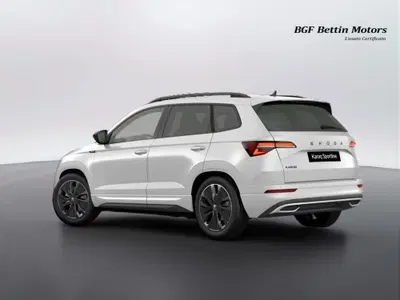 Skoda Karoq 2.0 TDI EVO SCR 4x4 DSG SportLine nuova a Piove di Sacco