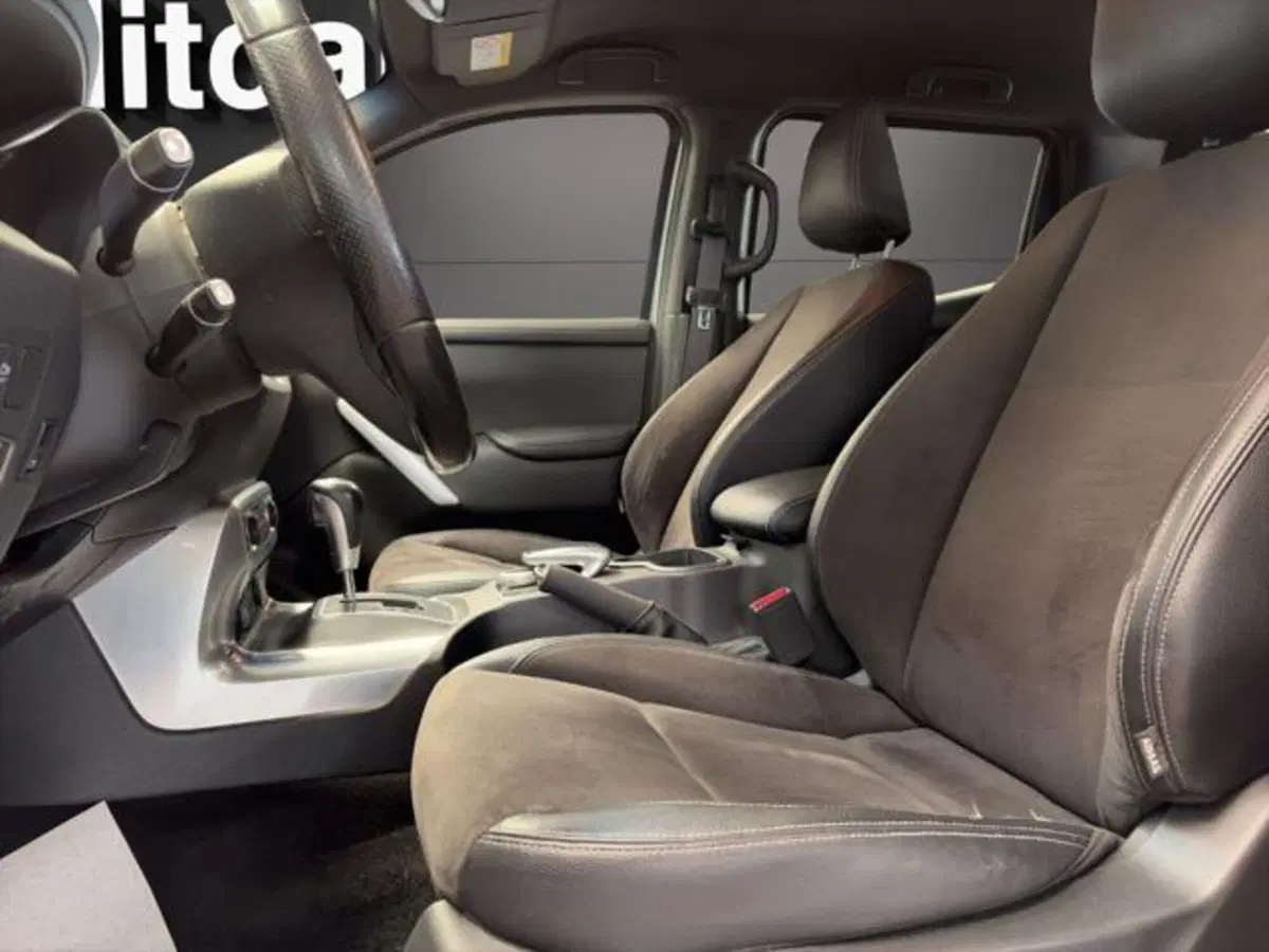 Mercedes-Benz Classe X Pick-up usata a Milano (7)