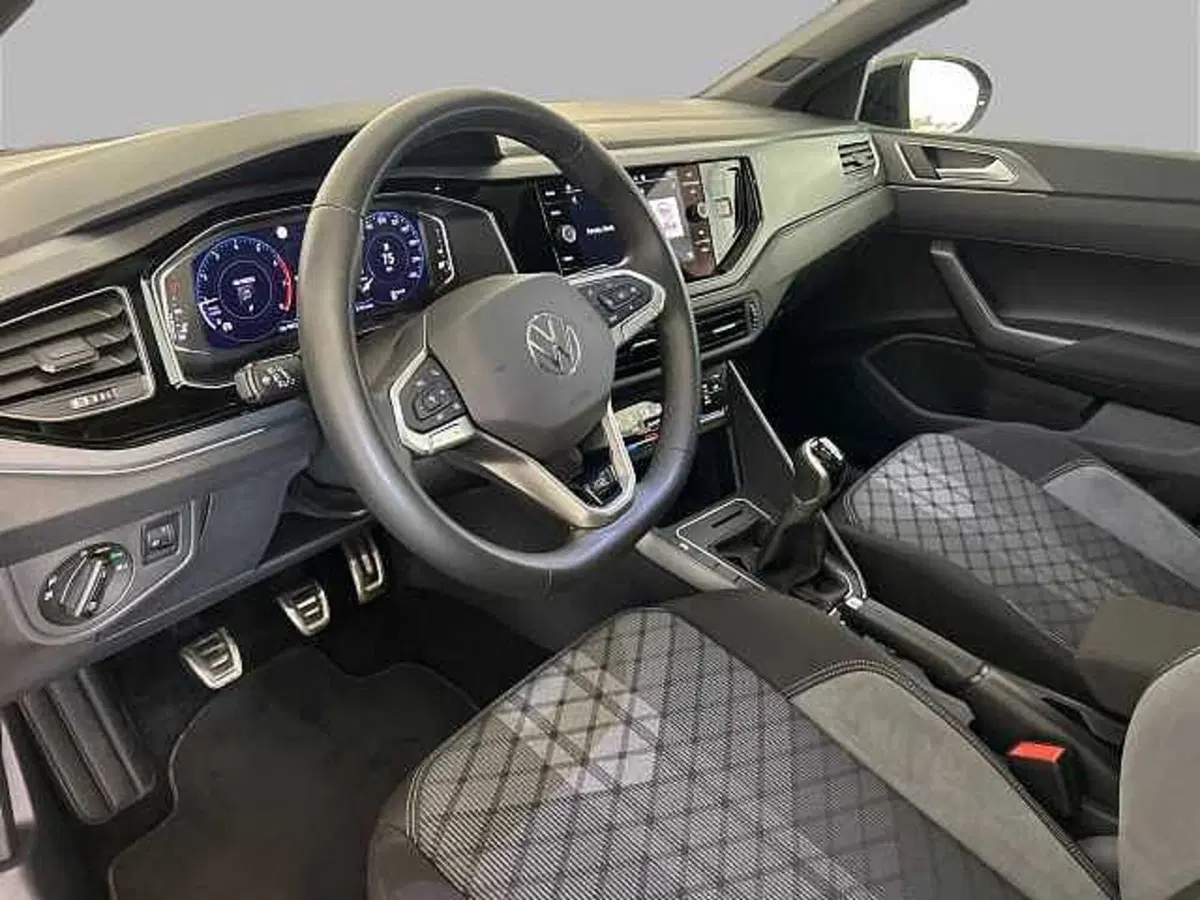 Volkswagen Taigo usata a Roma (10)