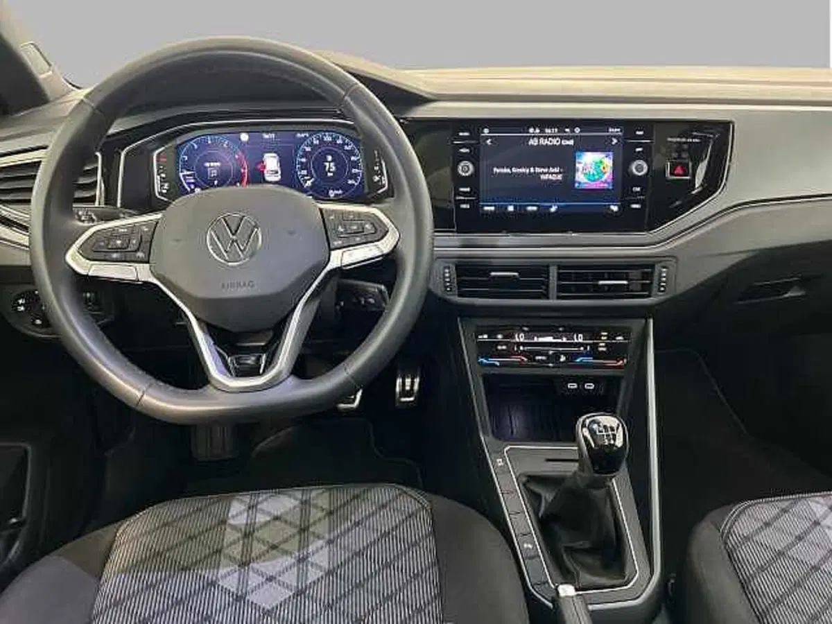 Volkswagen Taigo usata a Roma (8)