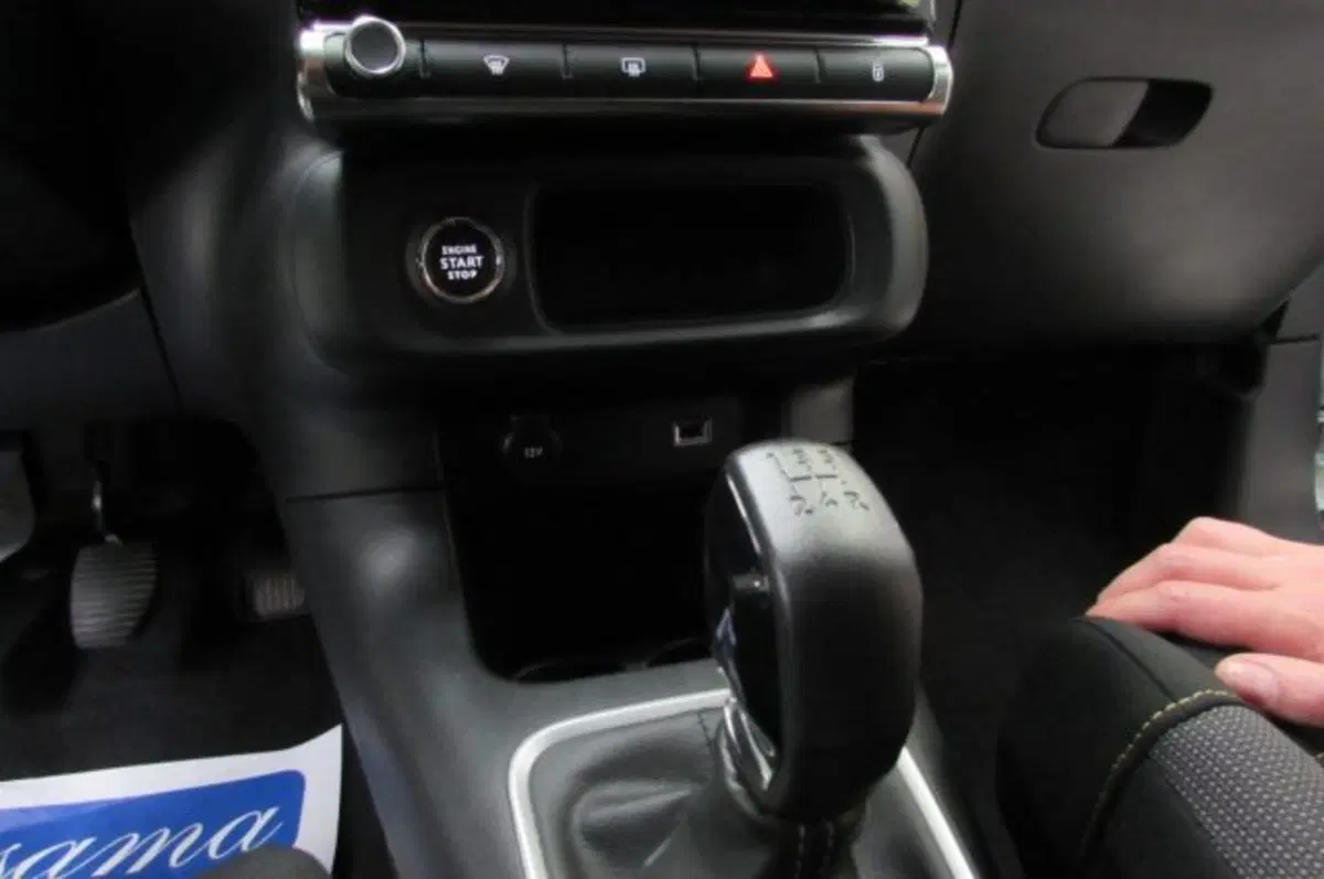 Citroen C3 usata a Milano (11)