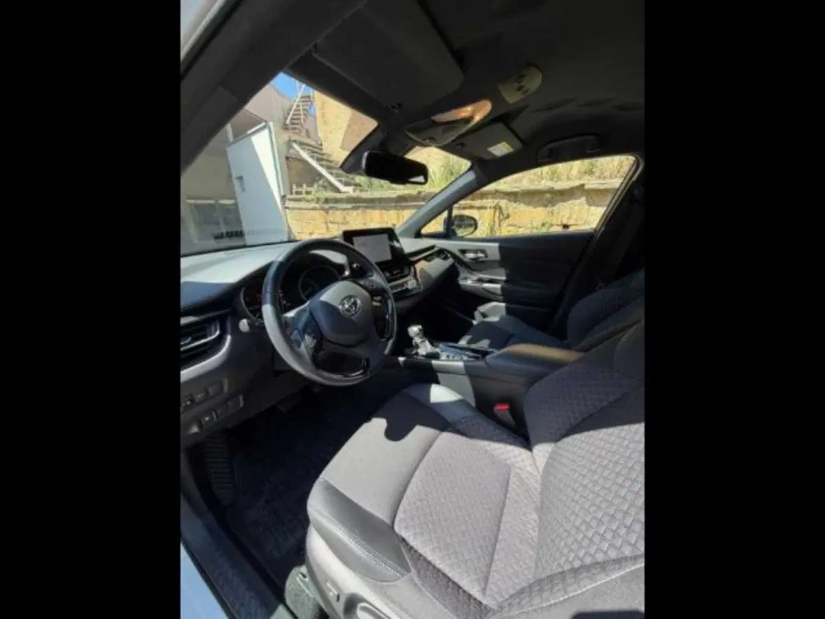 Toyota Toyota C-HR usata a Caltanissetta (15)