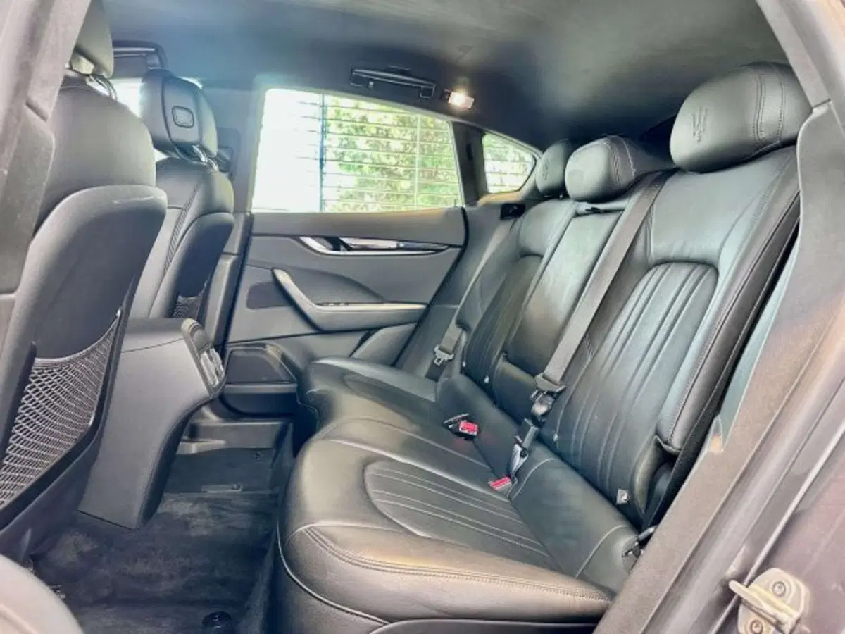 Maserati Levante usata a Torino (11)