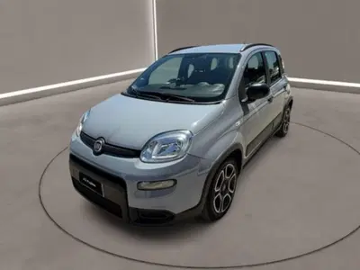 Fiat Panda 1.0 FireFly S&amp;S Hybrid City Cross del 2022 usata a Caltanissetta