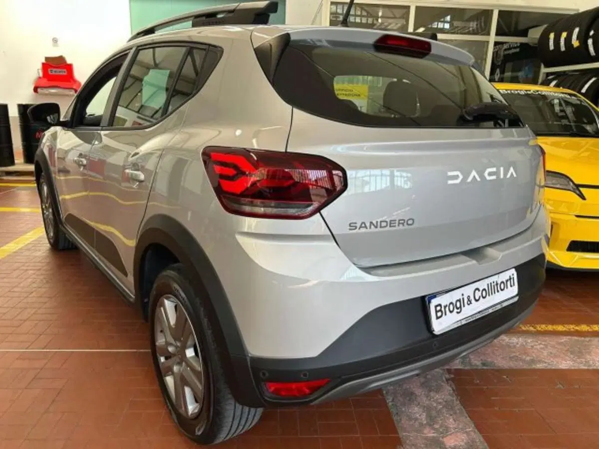 Dacia Sandero usata a Firenze (6)