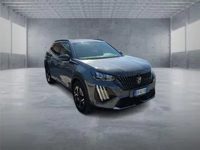 Peugeot 2008 BlueHDi 130 S&amp;S EAT8 Allure Pack del 2024 usata a Bari