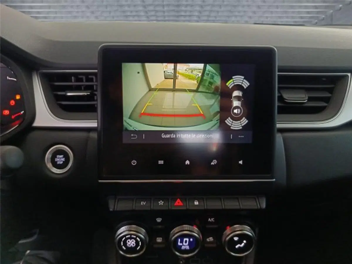 Renault Captur usata a Bari (17)