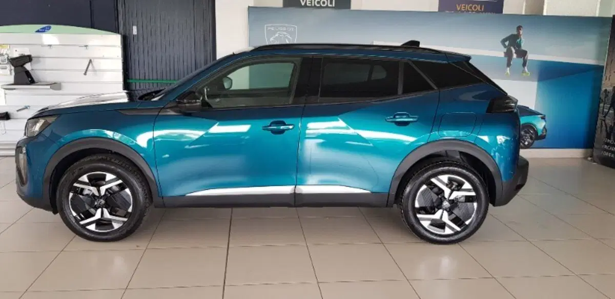 Peugeot 2008 nuova a Pordenone (7)