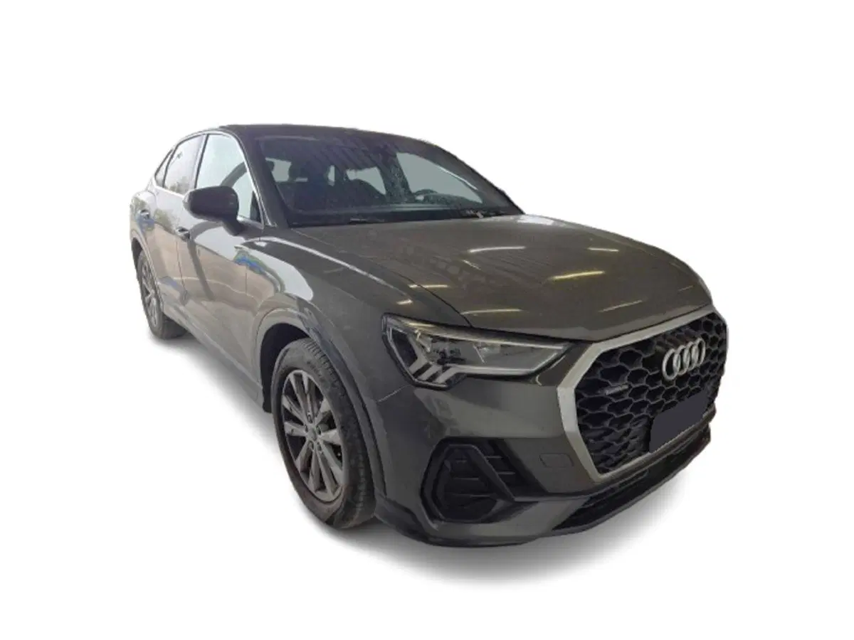 Audi Q3 Sportback usata a Bari (14)