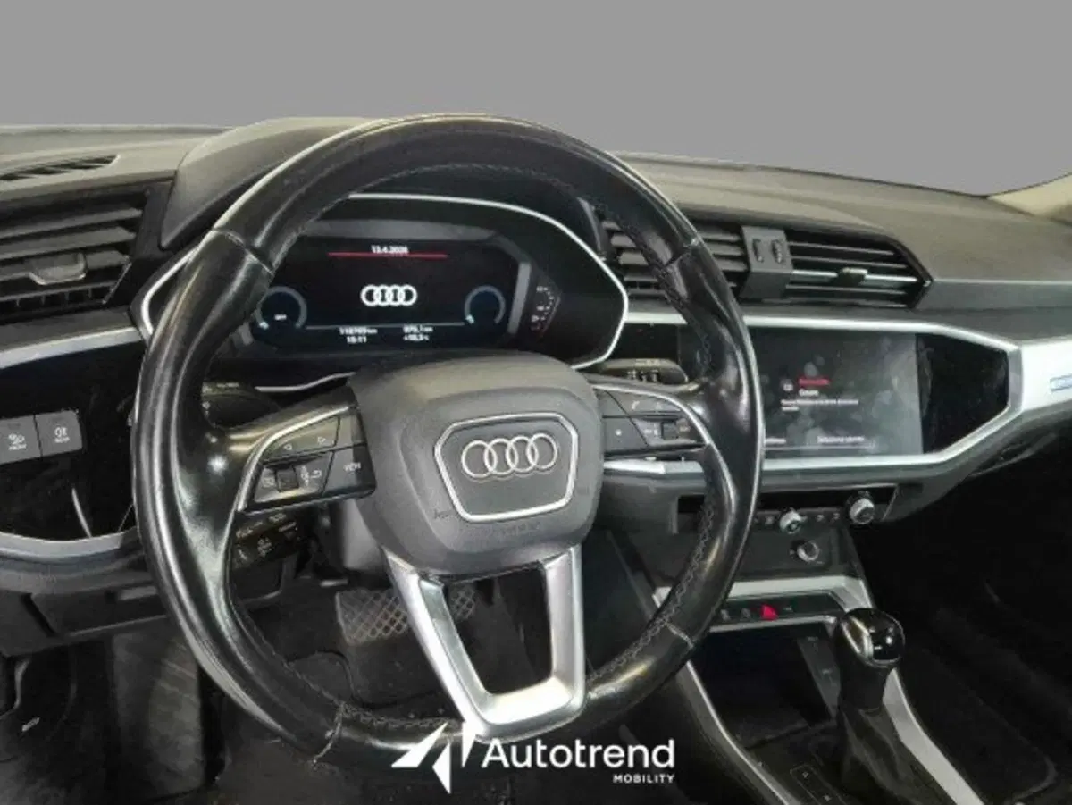 Audi Q3 Sportback usata a Bari (16)