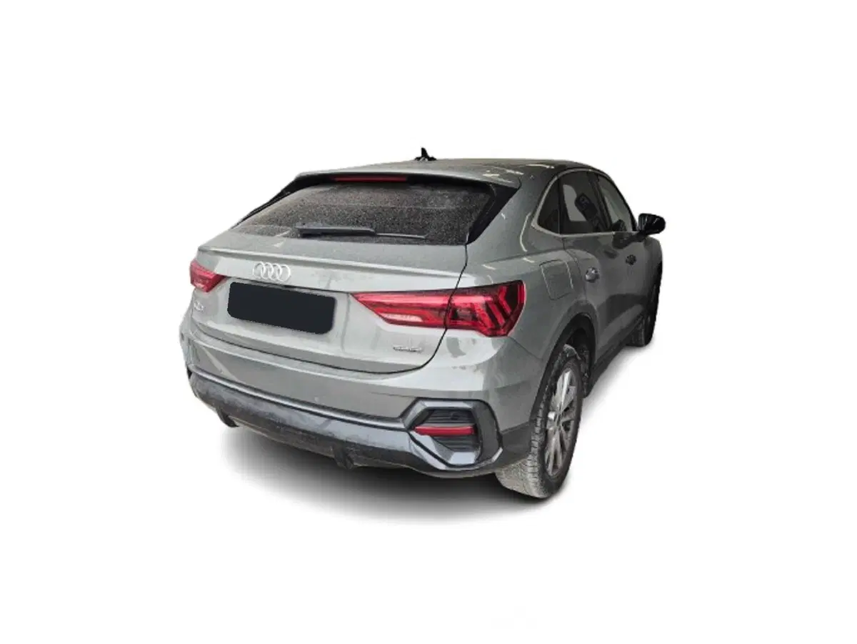 Audi Q3 Sportback usata a Bari (3)