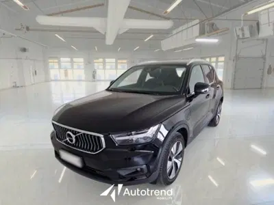 Volvo XC40 T4 Recharge Plug-in Hybrid Inscription Expression del 2021 usata a Bari
