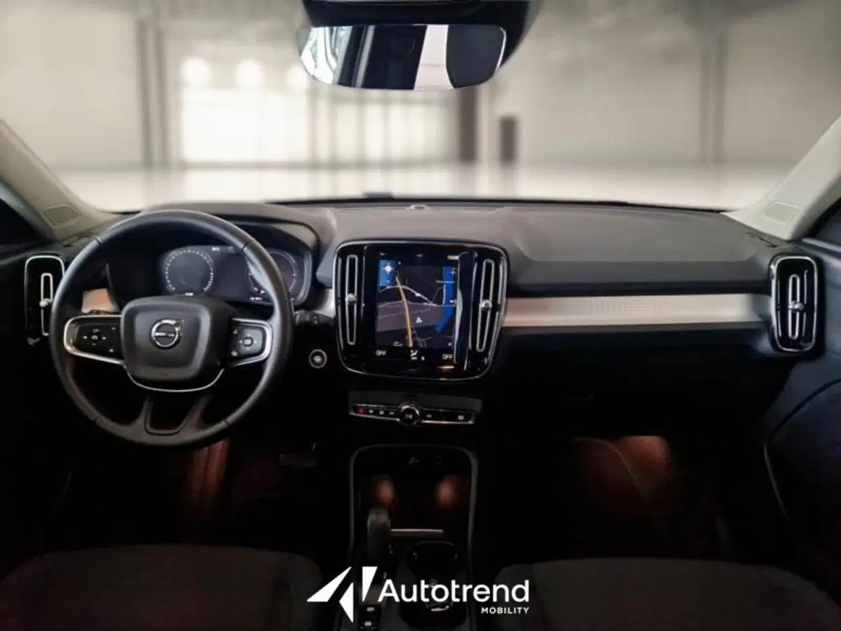 Volvo XC40 usata a Bari (19)