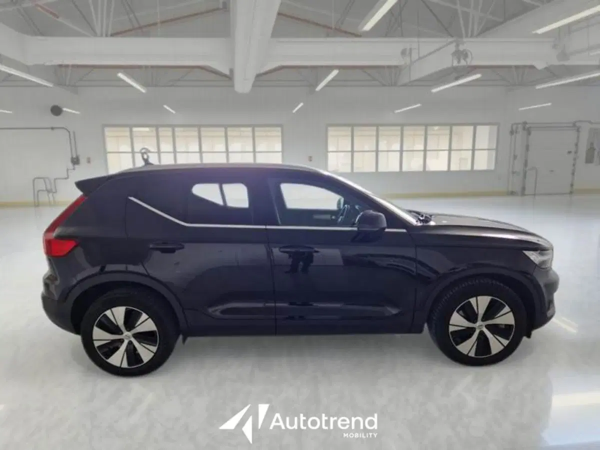 Volvo XC40 usata a Bari (5)
