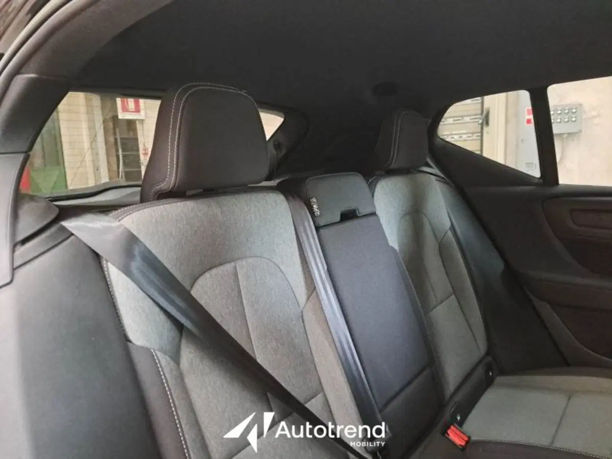 Volvo XC40 usata a Bari (12)