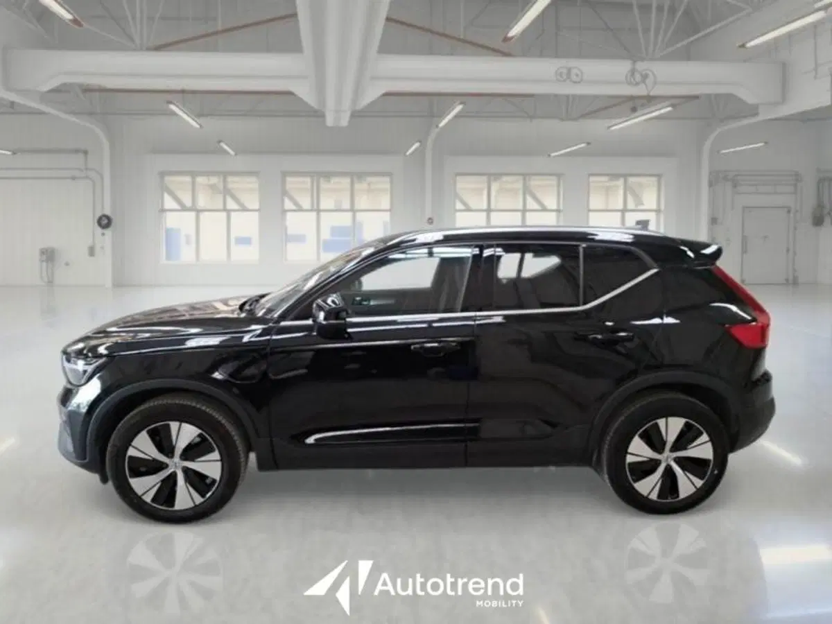 Volvo XC40 usata a Bari (4)