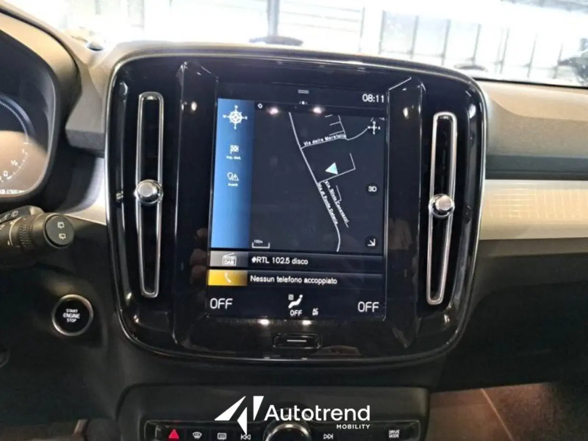 Volvo XC40 usata a Bari (10)